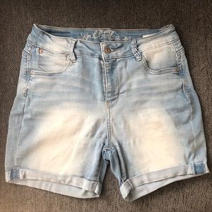 Wallflower Juniors Shorts